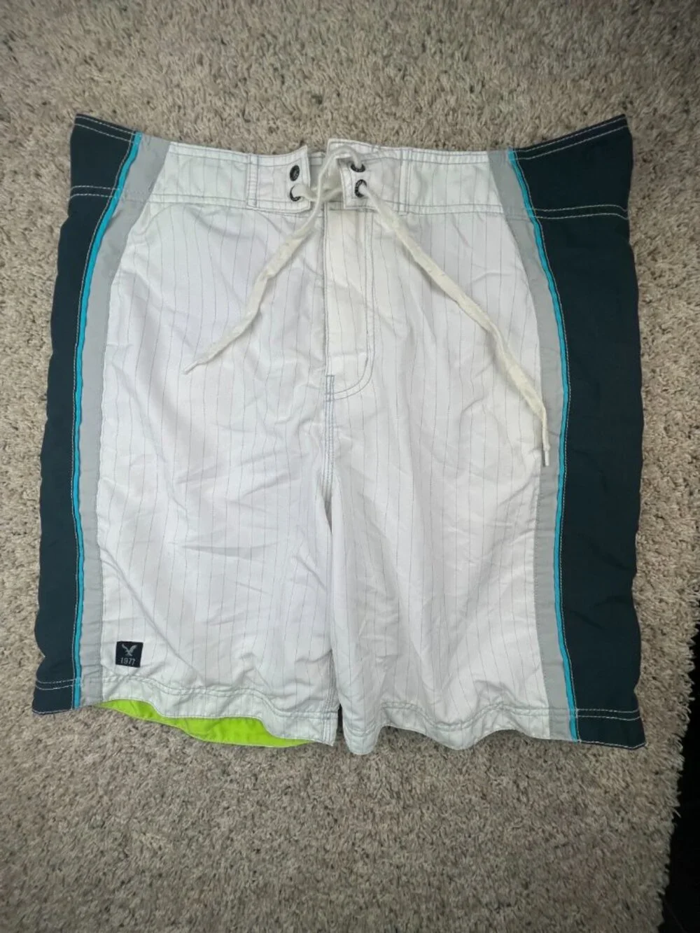 American Eagle Swim Trunks Men's Size 36 Board Shorts Blue White Gray Striped